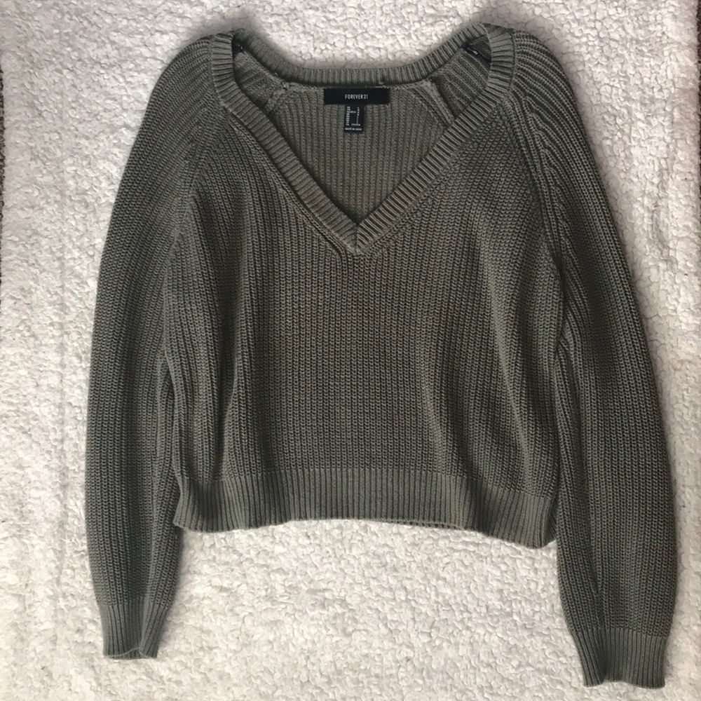 Green knit cropped sweater